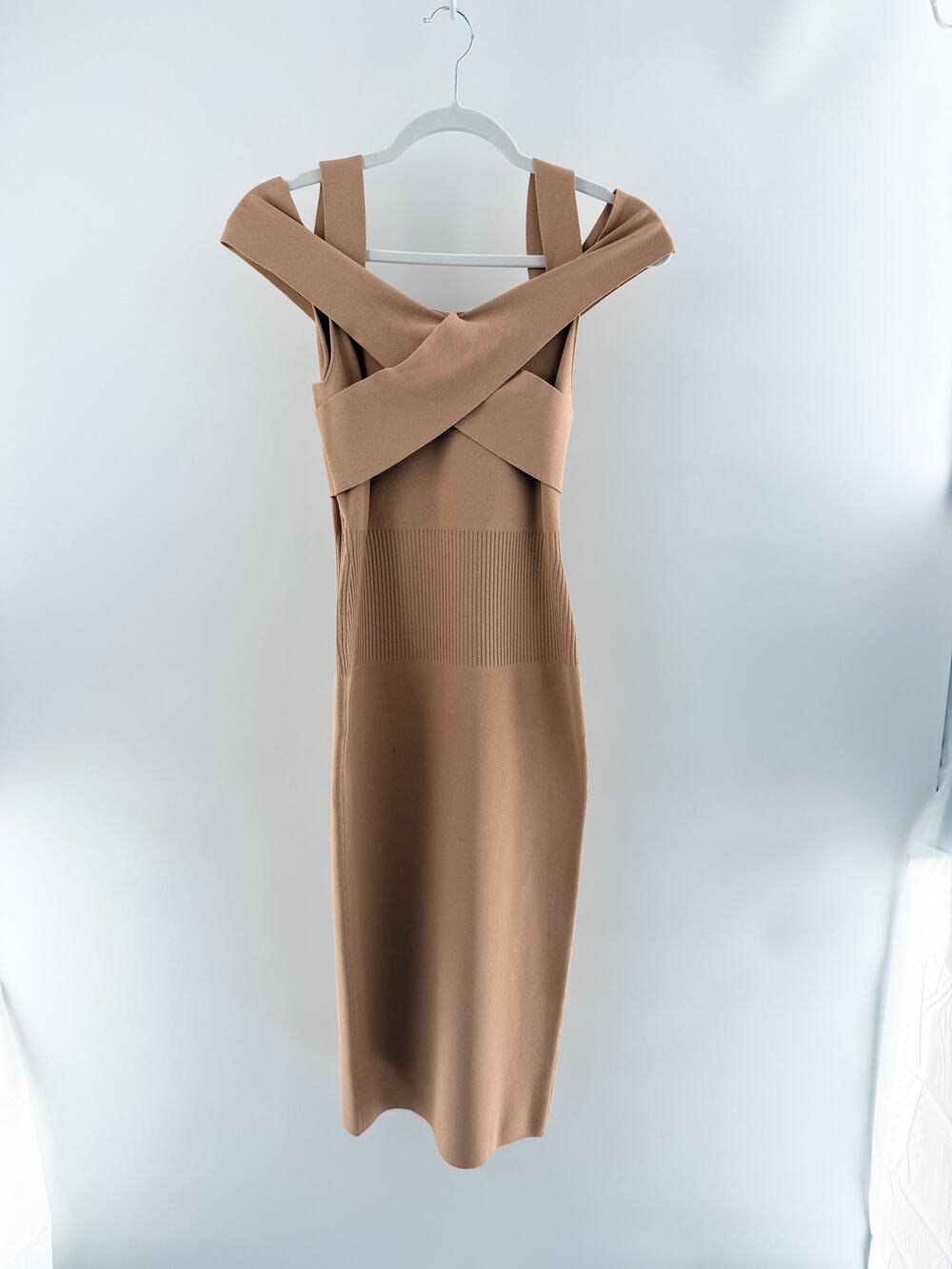 Tom Ford Cold Shoulder Slim Fit Knit Bodycon Midi Dress Beige Women's Size XS
